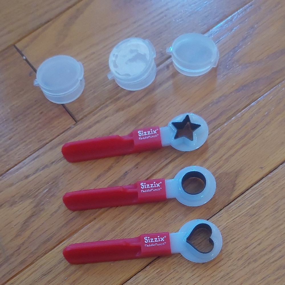 Sizzix Red Paddle Punch Trio